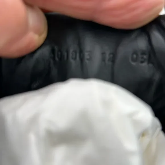 Men’s Gucci ace bee web high top sneakers, size 12, made in Italy - Picture 9 of 10